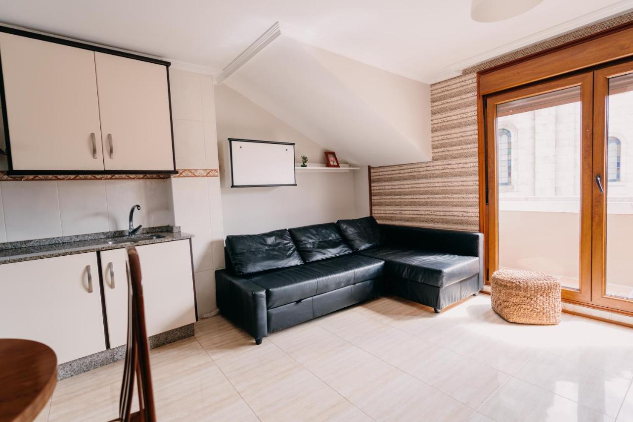 Apartamento La Iglesia Caldas De Reis Luaran gambar