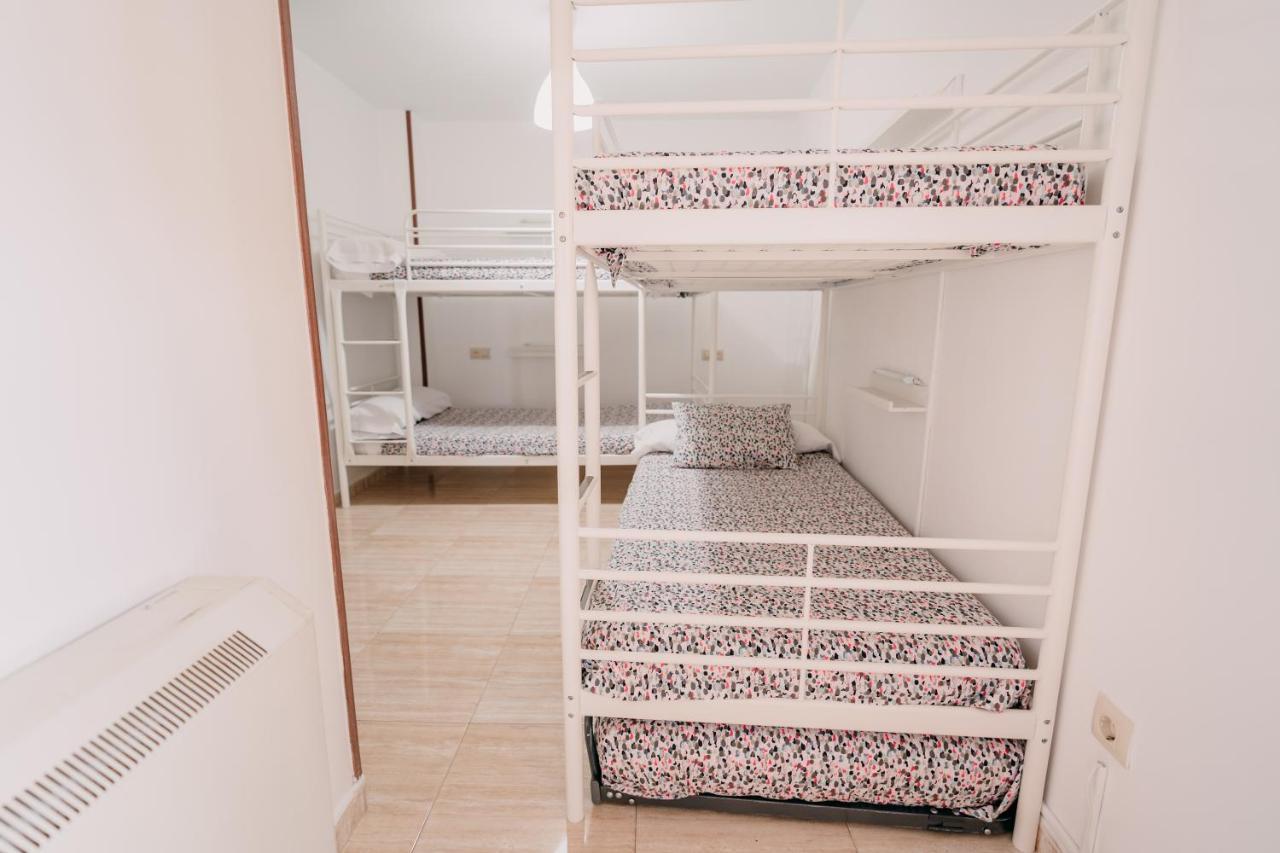 Apartamento La Iglesia Caldas De Reis Luaran gambar
