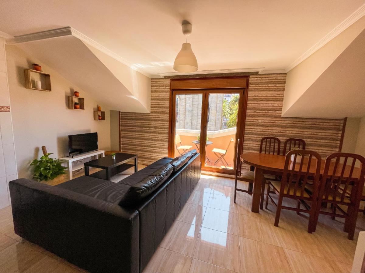 Apartamento La Iglesia Caldas De Reis Luaran gambar