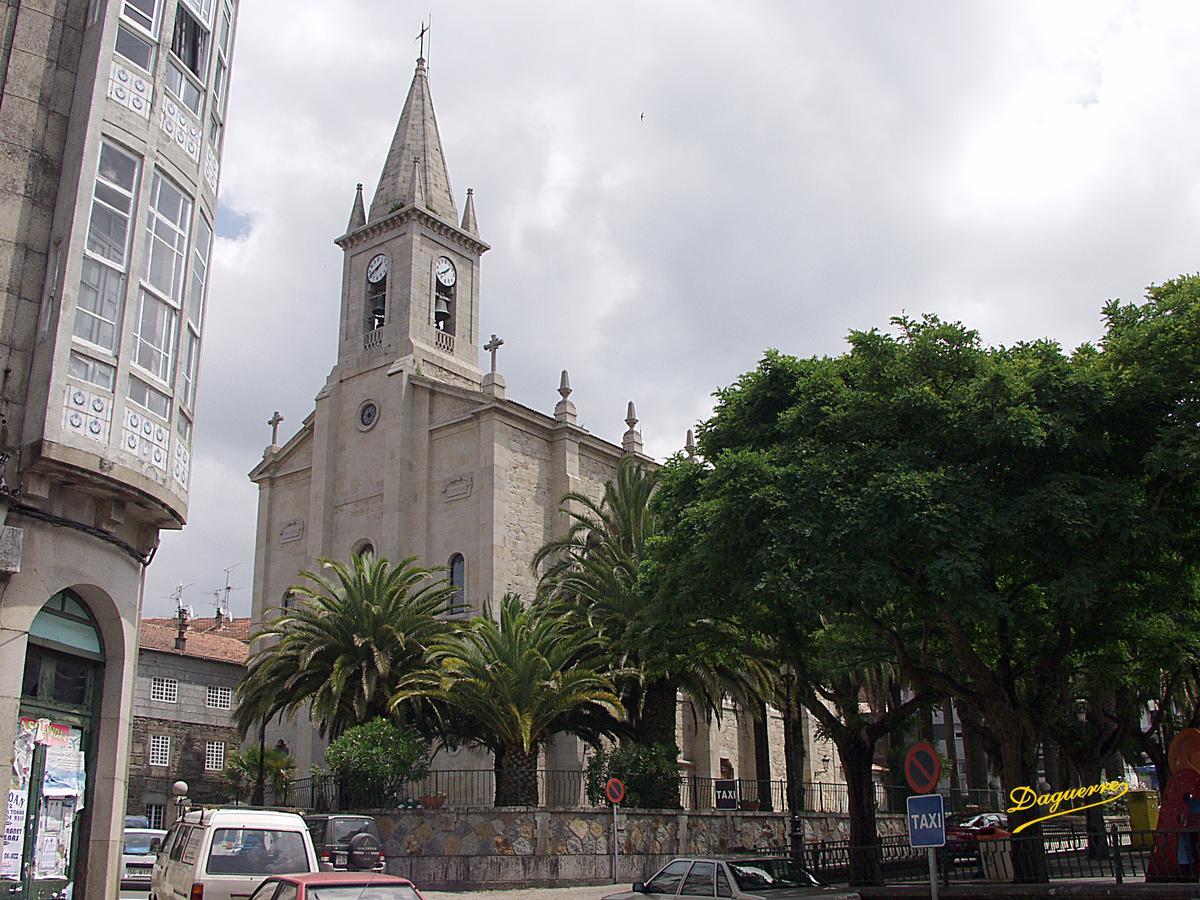 Apartamento La Iglesia Caldas De Reis Luaran gambar